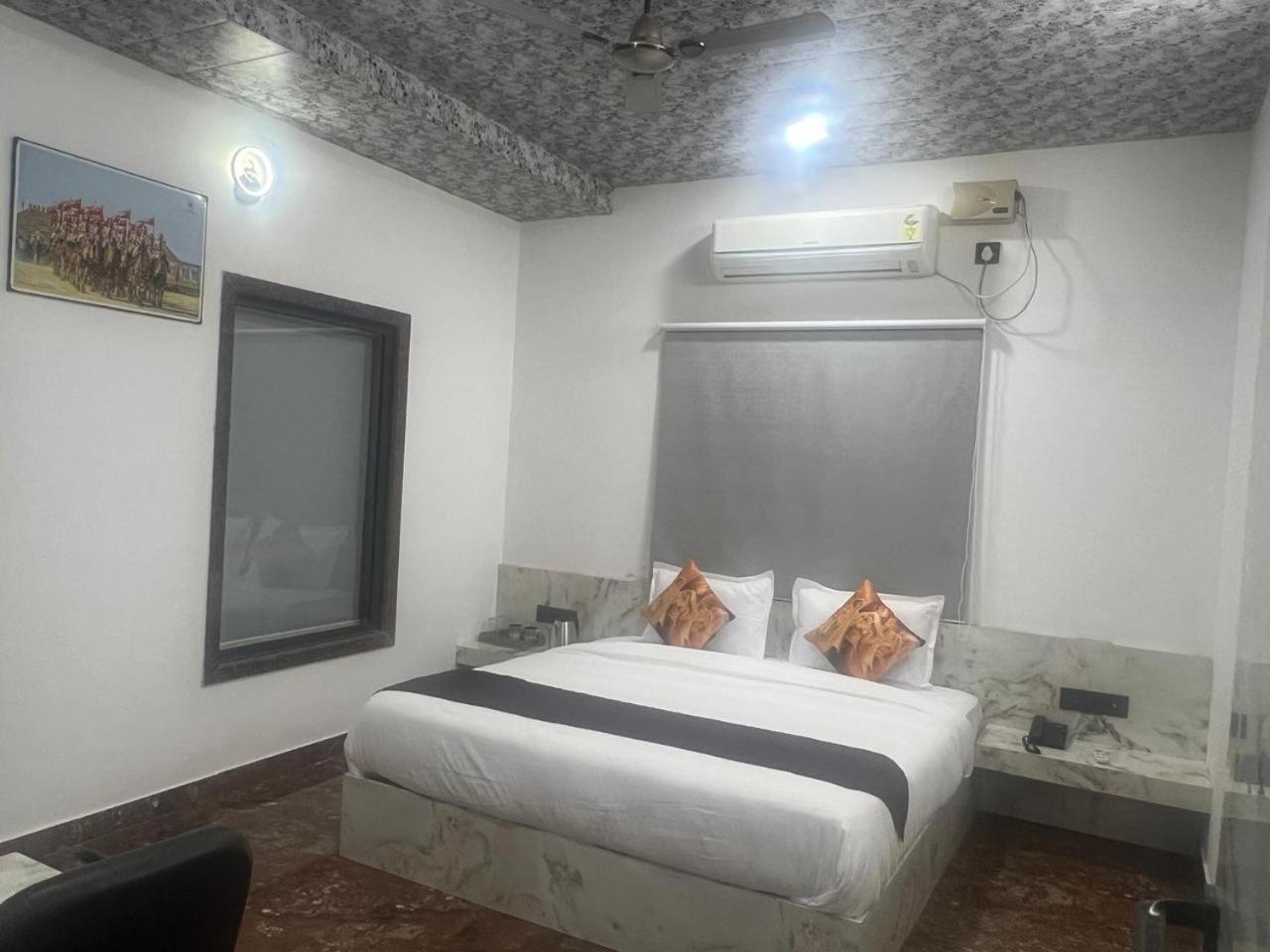 Hotel Banjara Hills Ābu Road Exteriér fotografie